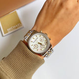 Michael Kors Montre Femme Two-tone MK5057 Michael Kors Montre Femme Two-tone MK5057