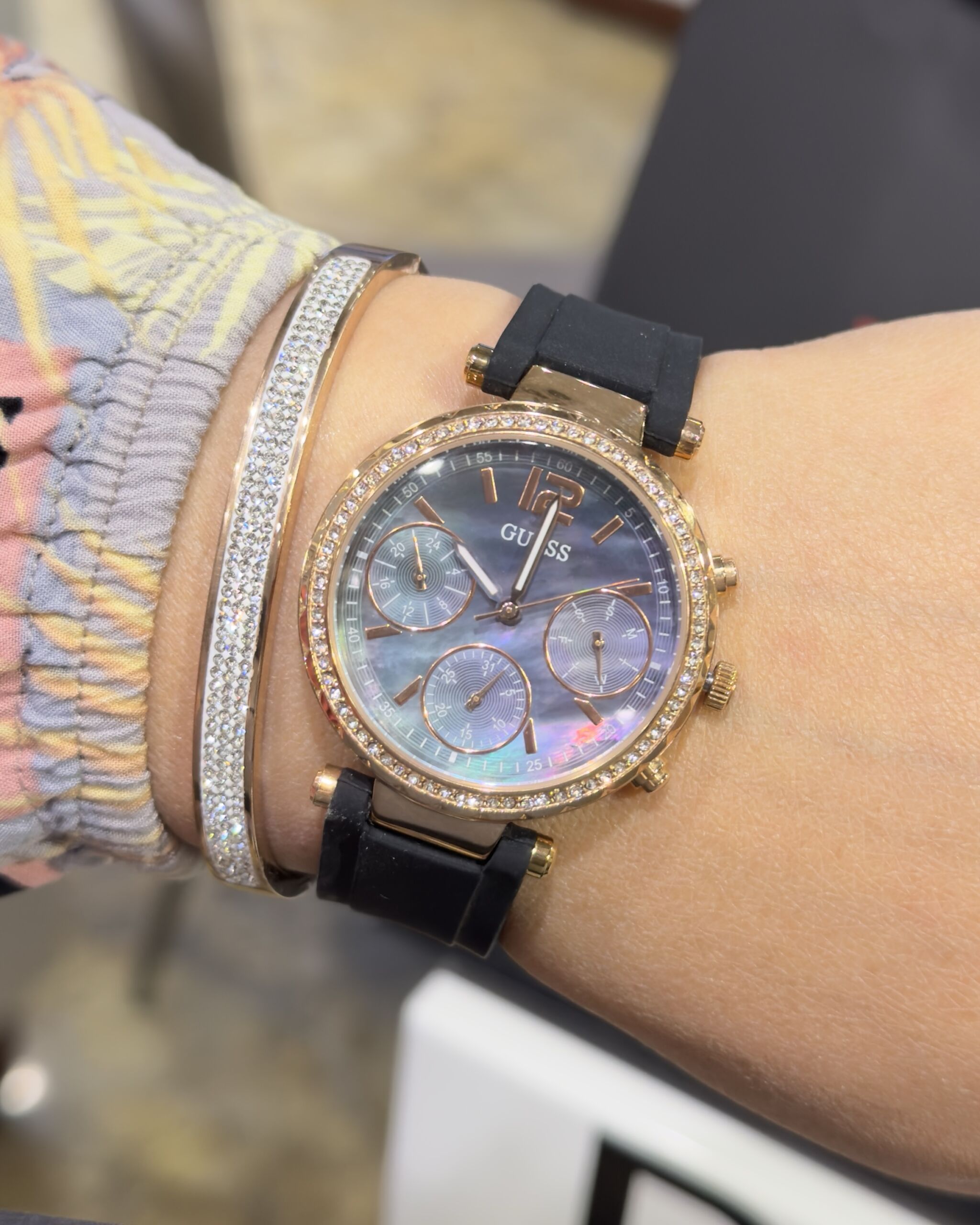 Montre GUESS Solstice Sport pour femme GW0113L2 Montre GUESS Solstice Sport pour femme GW0113L2