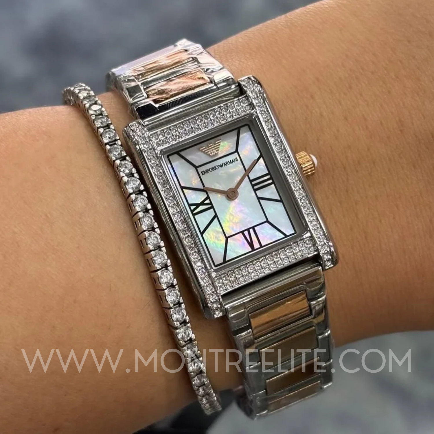 Montre  Emporio Armani pour femme AR11626