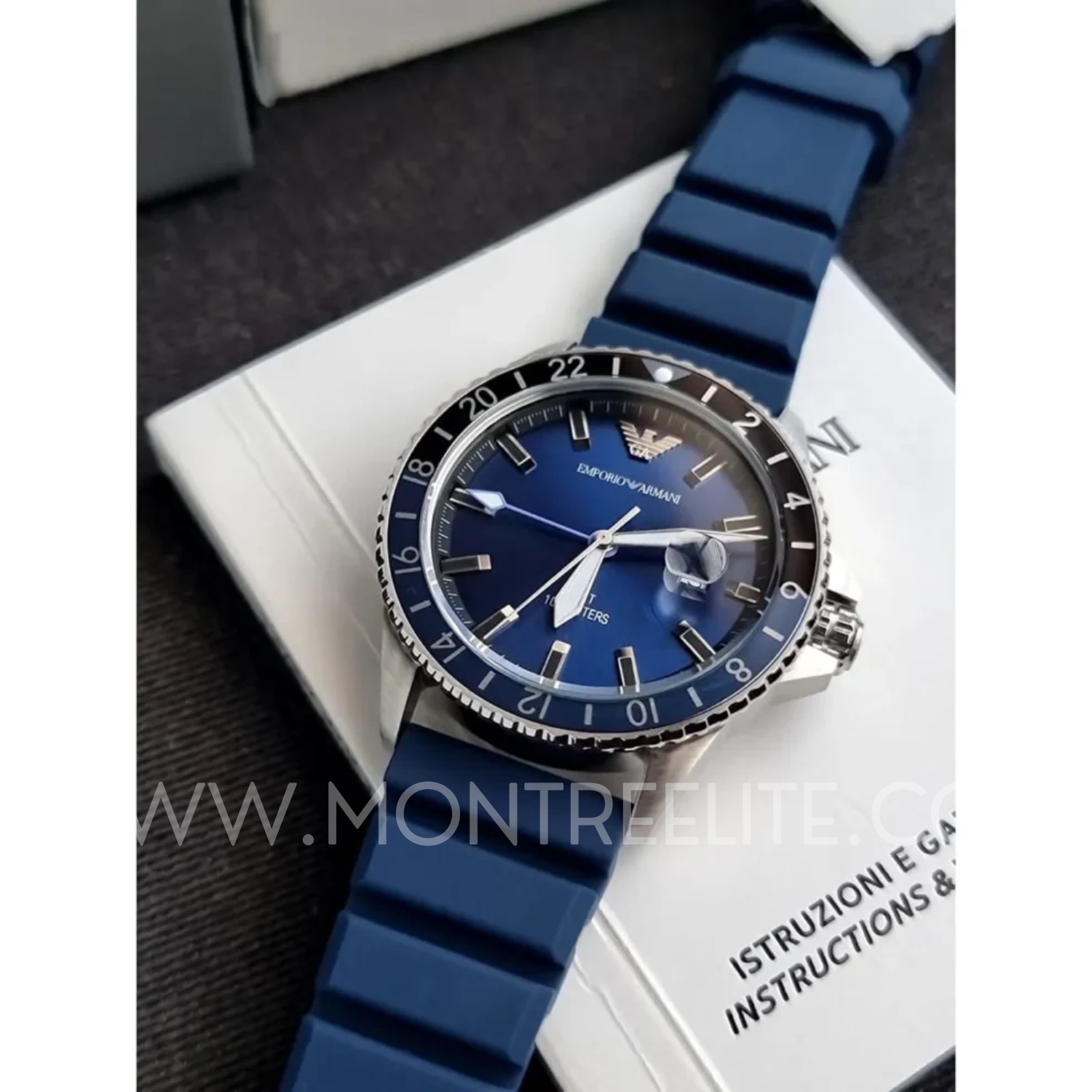 Montre Emporio Armani World Explorer Pour Hommes - AR11592