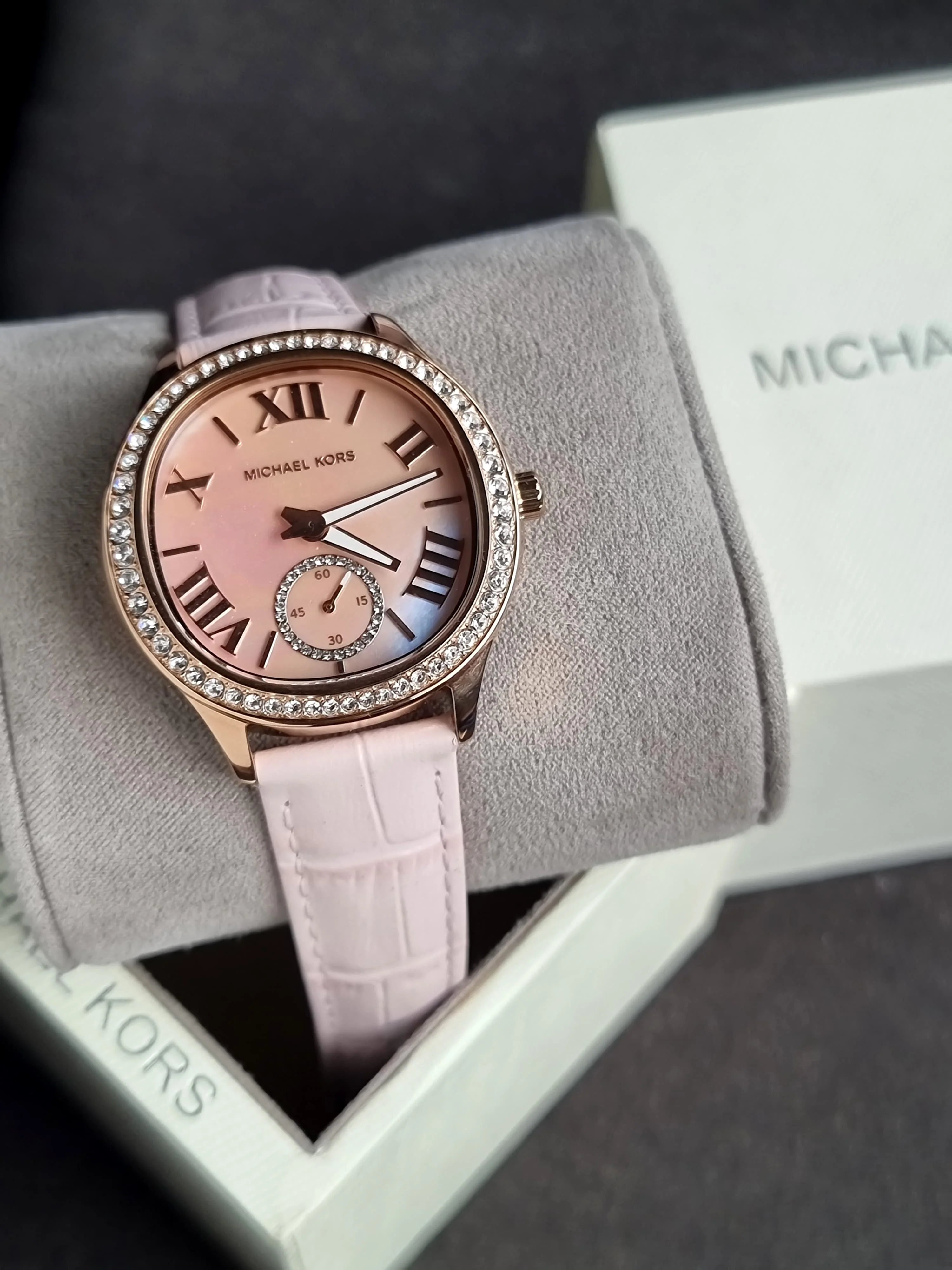Montre femme Michael Kors SAGE MK4820